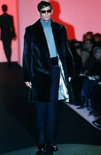 Look 16